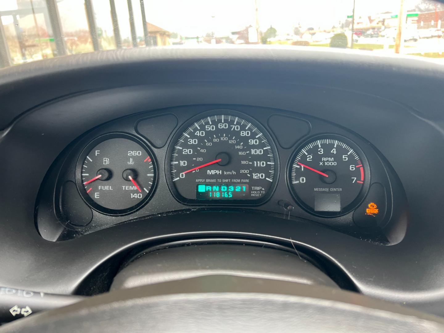 2005 Medium Gray Metallic Chevrolet Monte Carlo LS (2G1WW12E159) with an 3.4L V6 OHV 12V engine, 4-Speed Automatic transmission, located at 1633 W Kimberly, Davenport, IA, 52806, (563) 323-5341, 41.559456, -90.598732 - Photo#7